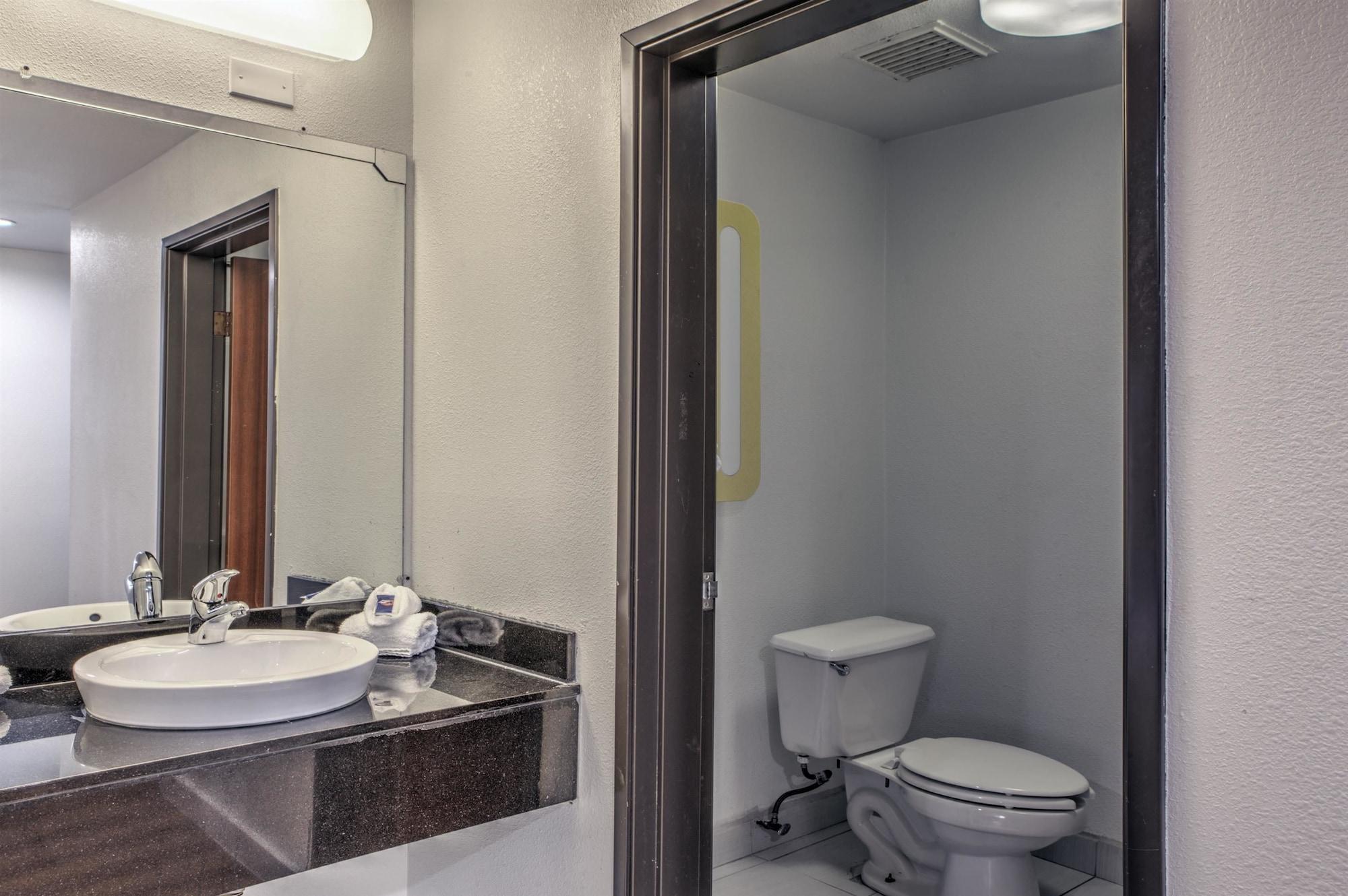 Motel 6-Dallas, Tx - Northwest Exterior photo